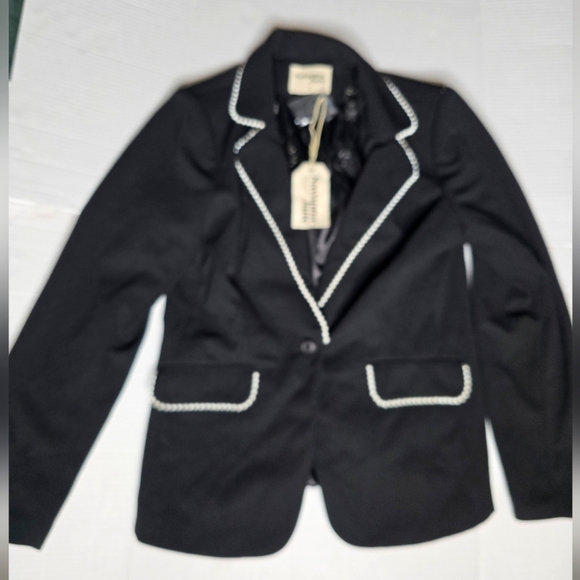 Savanna Jane Jackets & Blazers - NWT Savanna Jane Pearl Trimmed Blazer